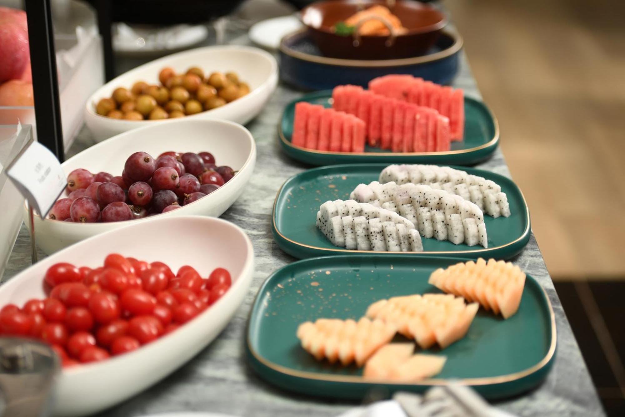 Mehood Lestie International Hotel Nancun Wanbo Metro Station Branch - Free Shuttle Bus To Canton Fair Complex During Canton Fair Period & Free Breakfast & Free Afternoon Tea & Free Midnight Snack & Free Vpn Internet Access 외부 사진
